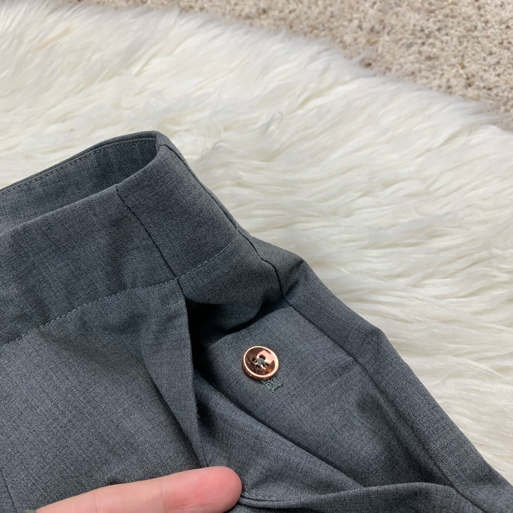 Kit & Ace Loose Is More Gray Wool Trouser Shorts - Picture 4 of 6